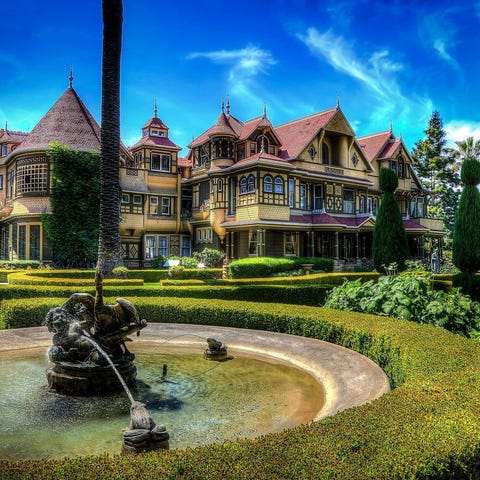9. Winchester Mystery House
