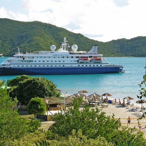 Expansive deck areas on SeaDream Yacht Club ships 