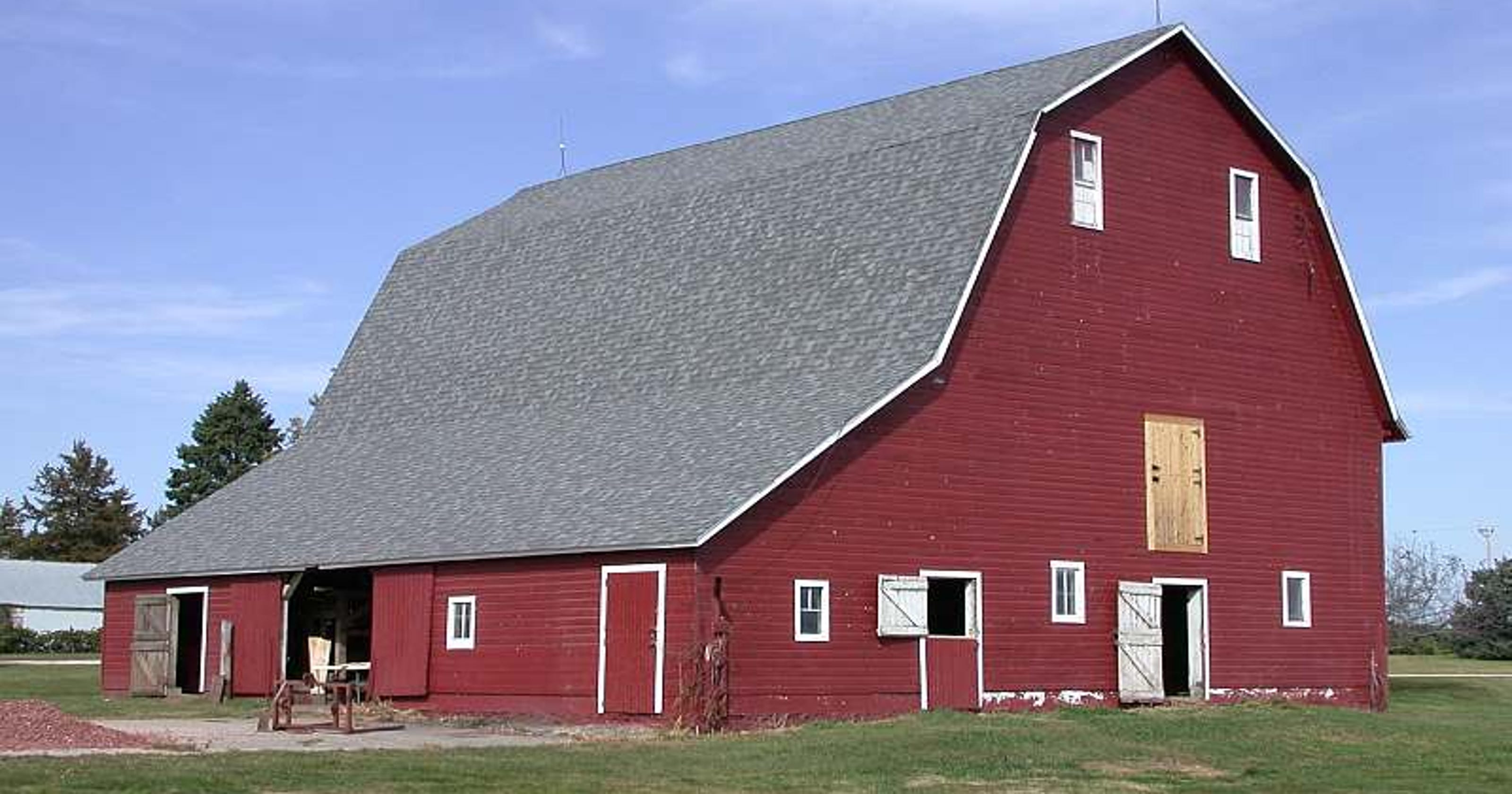 Take A Tour Historic Barns In The Iowa Countryside 
