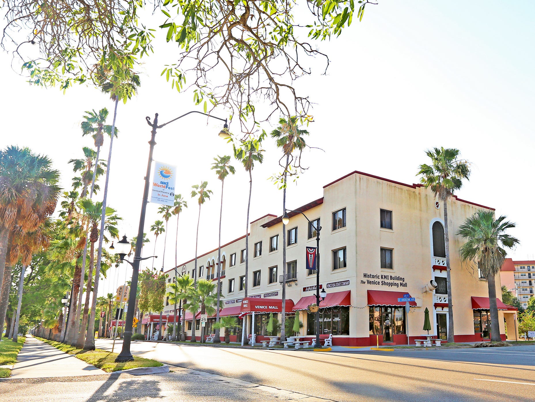 Venice Downtown, Beach, Fla.