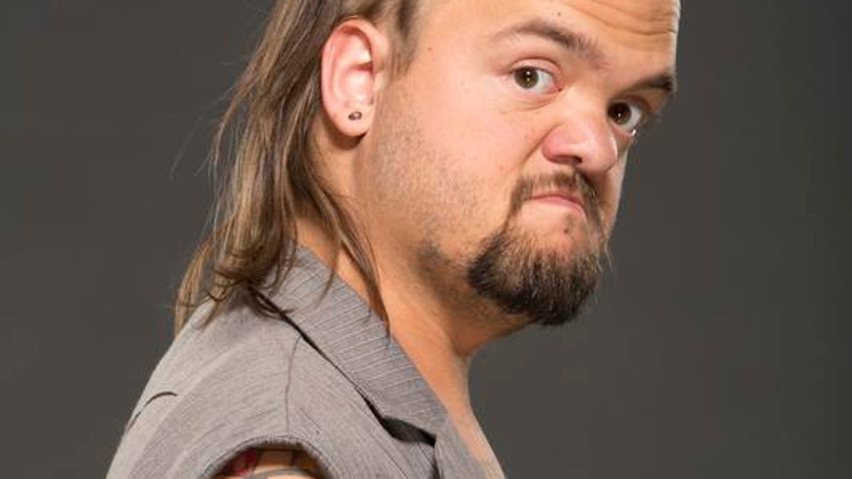 Oshkosh Native Postl Coming Up Big As Wwe S Hornswoggle
