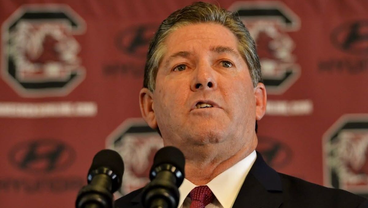Tanner identifies qualities, schedule for the next South Carolina football coach