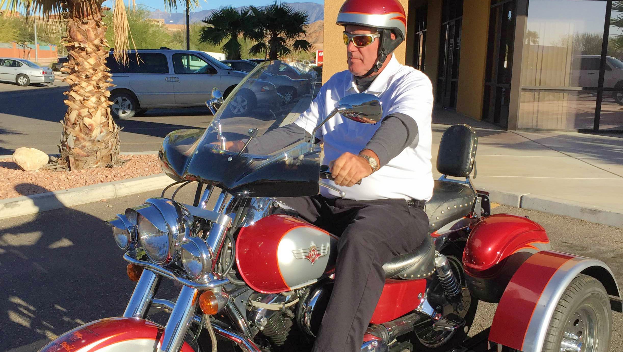 Mesquite mechanic builds motorcycle trike memorializing man's brother