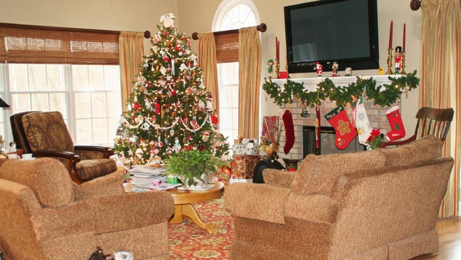 Realtor Doug Barrington said staging a home for selling during the holidays can be simple. "Staging your home during the winter can be as easy as decorating for the holidays when homes are festive and look the most inviting they do all year long," Barrington said.