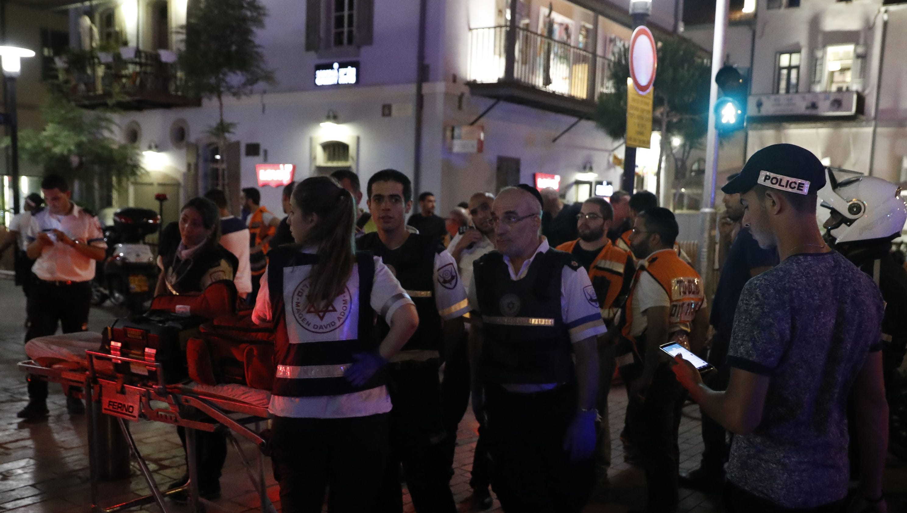 Israeli police: 4 dead in terrorist attack at Tel Aviv market 
