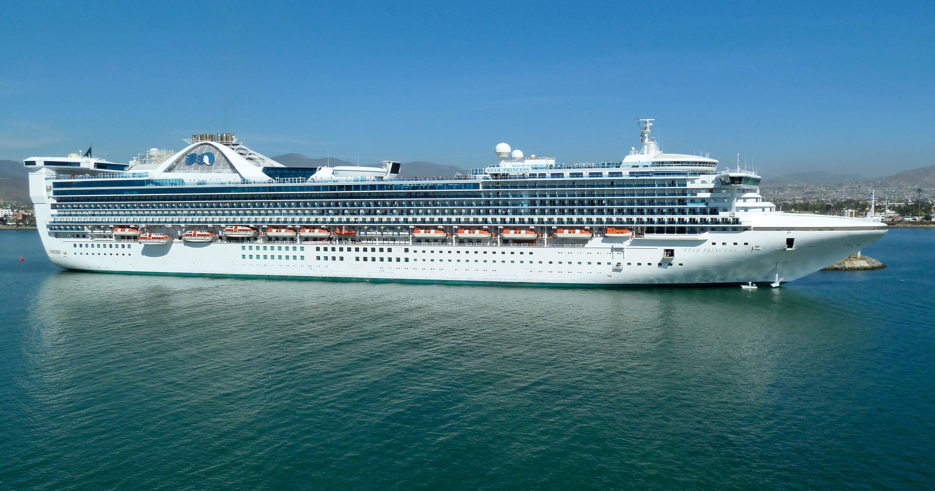Cruise ship tours Princess Cruises' Star Princess