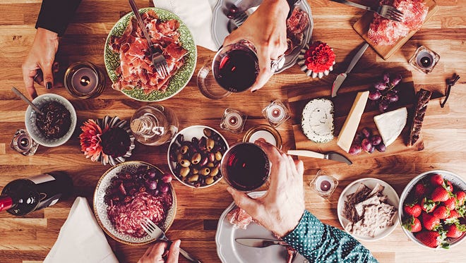 Tips for planning the perfect wine and cheese party