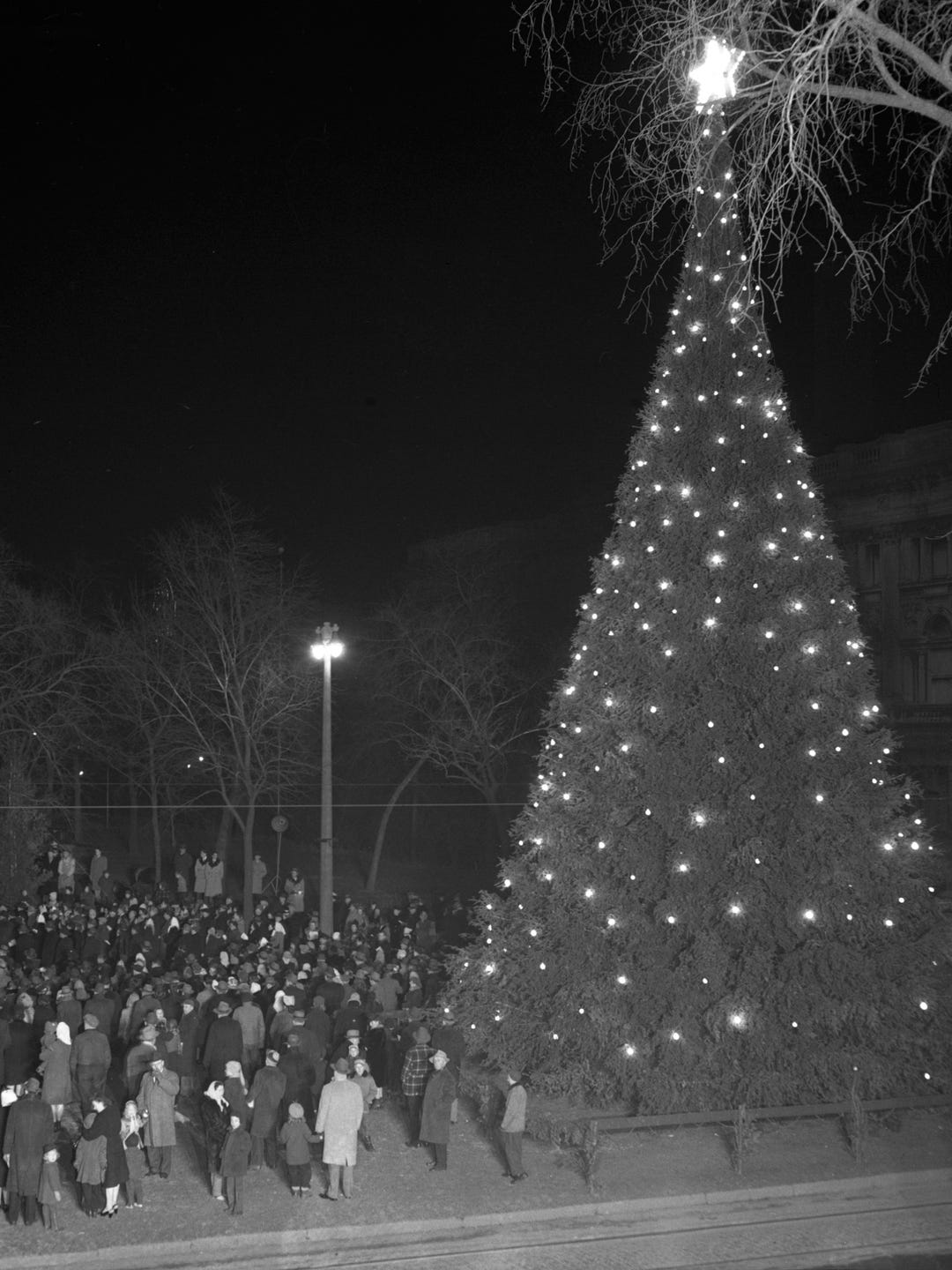 Photos Milwaukee Christmases past