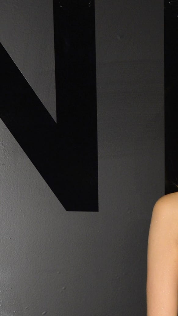 Blake Lively pockets ring; Olivia Wilde talks sex life