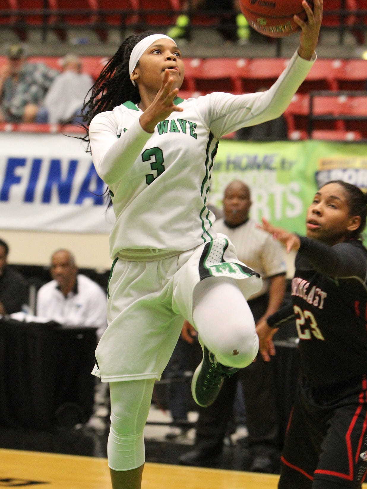 Henderson Vying For Usa Women S Basketball U17 Roster Selection