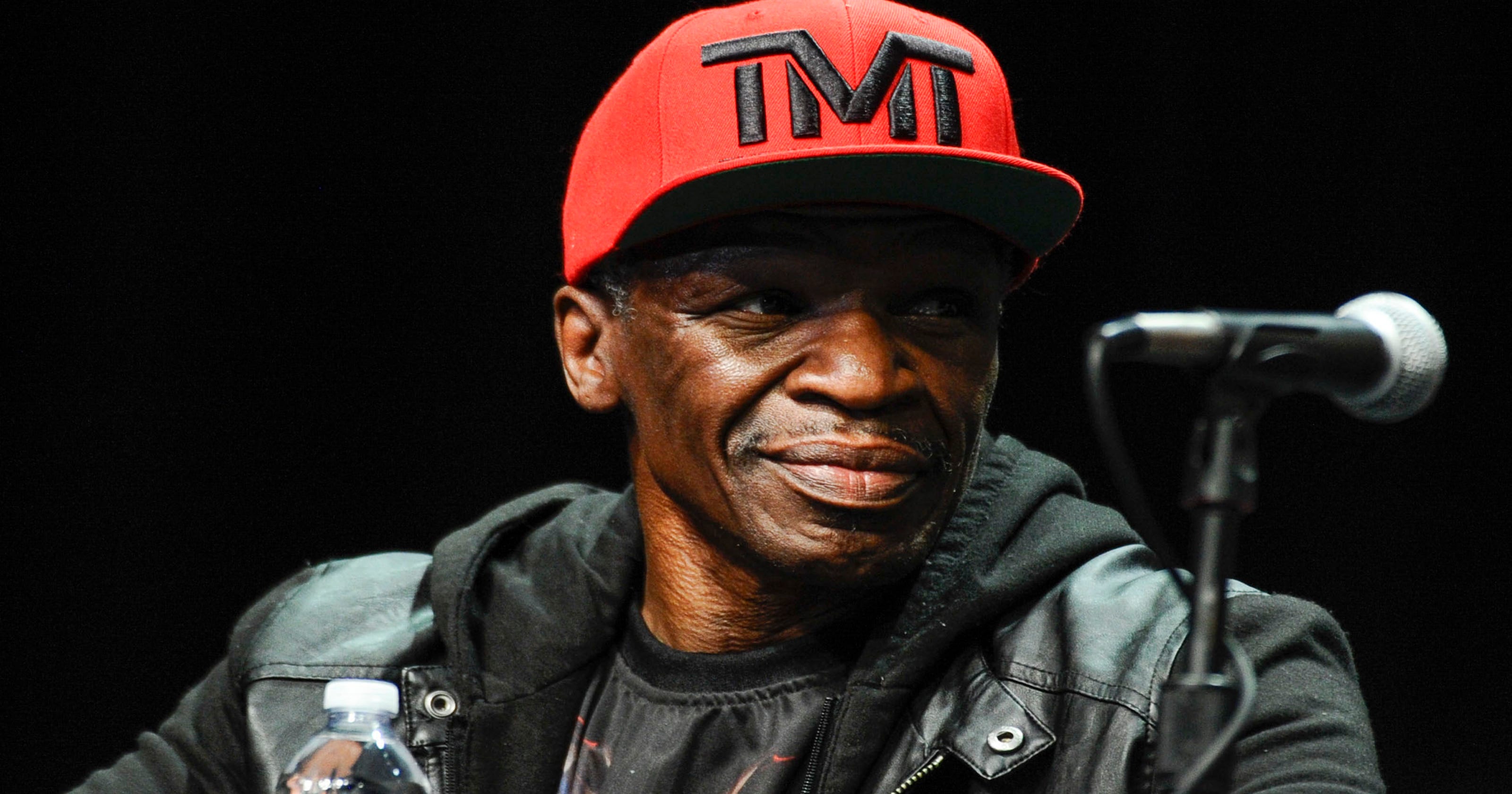 Floyd Mayweather Sr. pleads not guilty to assault charge