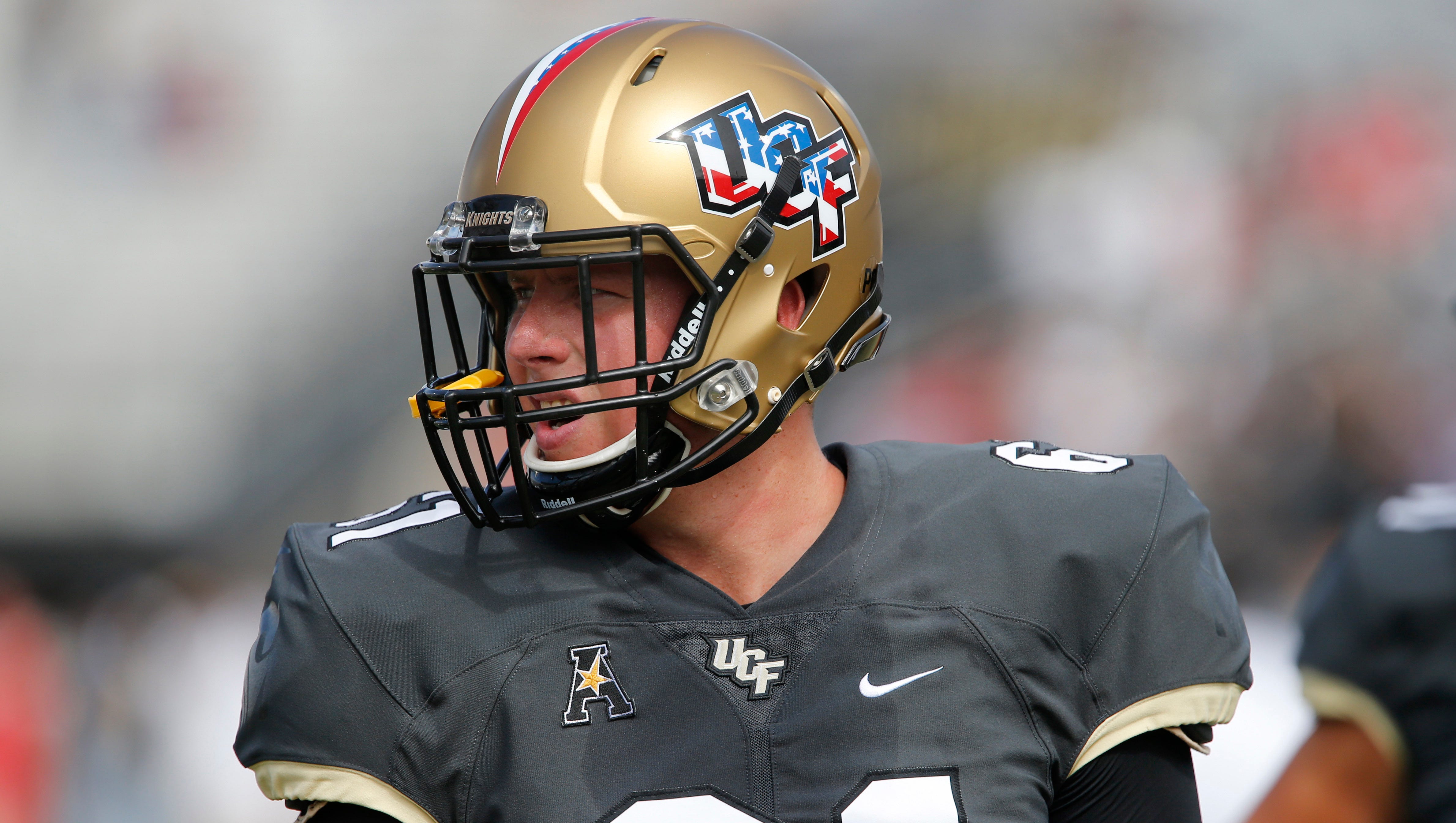 Look Ncaa Football Teams Honor Military With Special Veterans Day