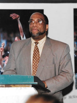 John Tyson speaking during his 2001 Montclair High Hall of Fame induction.