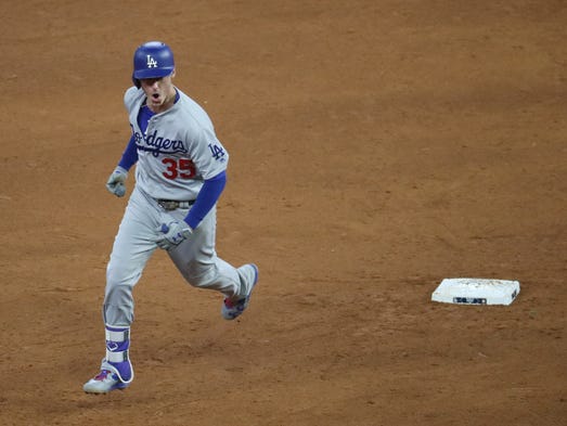 Game 5 at Minute Maid Park: Los Angeles Dodgers first