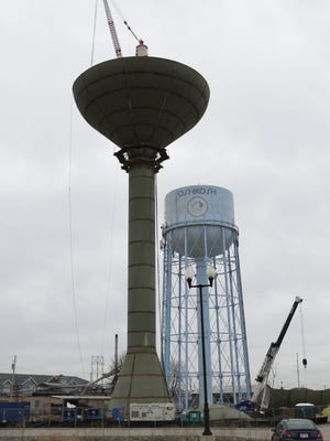 The city of Oshkosh is replacing the 80-year-old, 750,000-gallon Marion Road water tower.