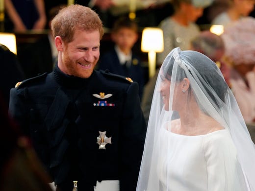 It's royal wedding day! Prince Harry couldn't stop