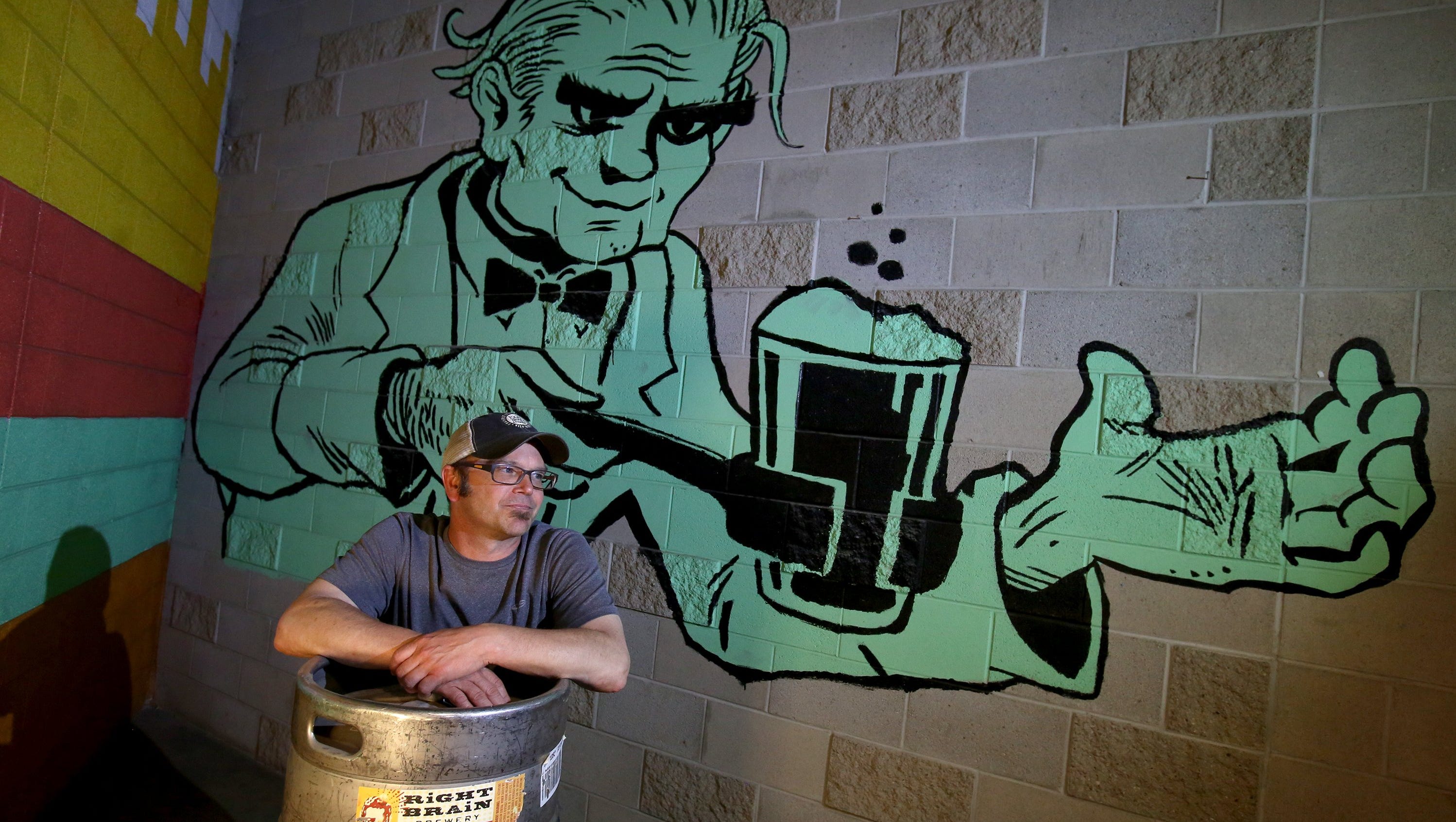 7 mustvisit bars of Traverse City