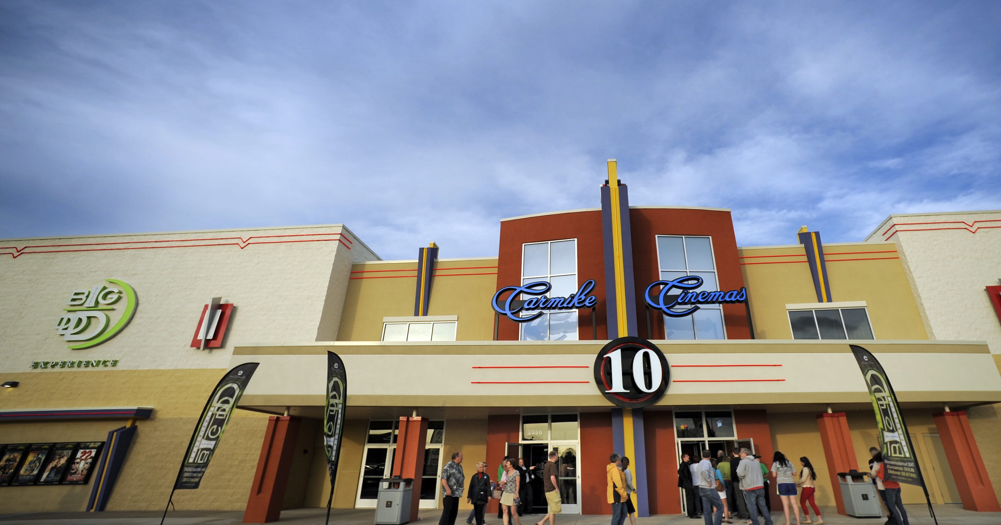 Are New Restaurants Planned Near The Carmike Manitowoc 10 Theater