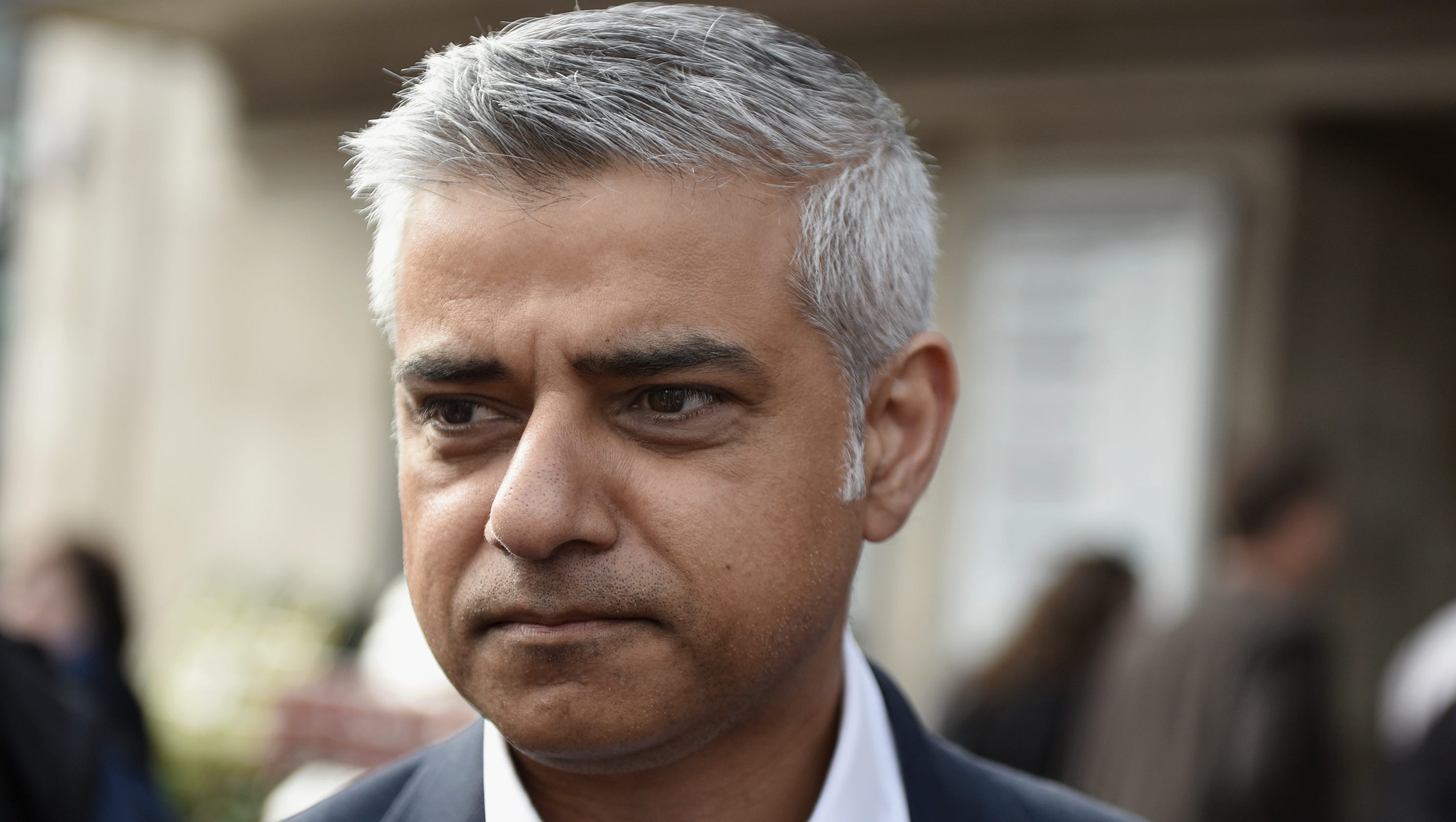 Trump challenges London mayor Sadiq Khan to IQ test
