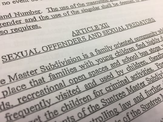 Can a Florida homeowners association ban sex offenders?