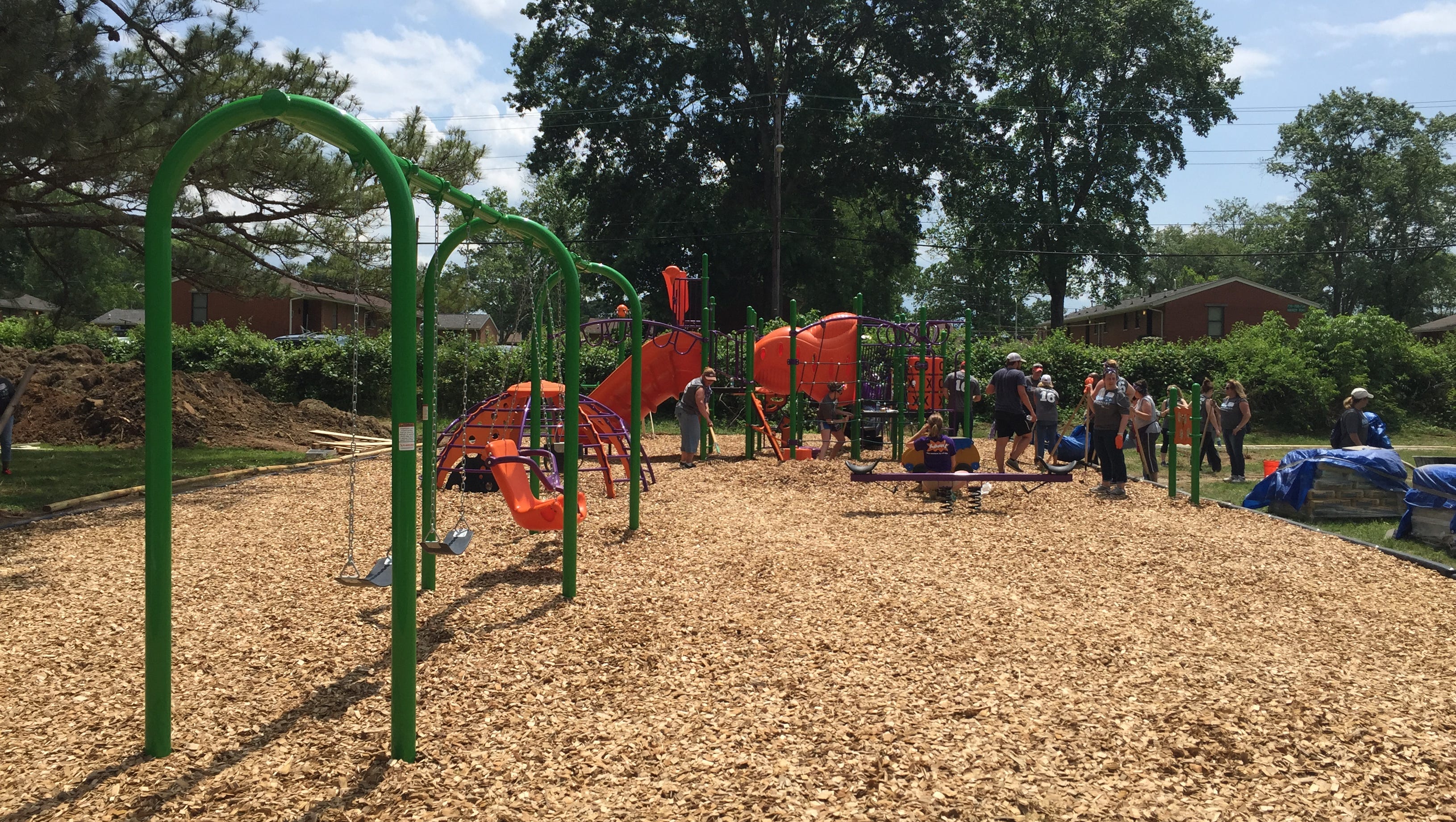 Putting playgrounds in Tennessee's countryside