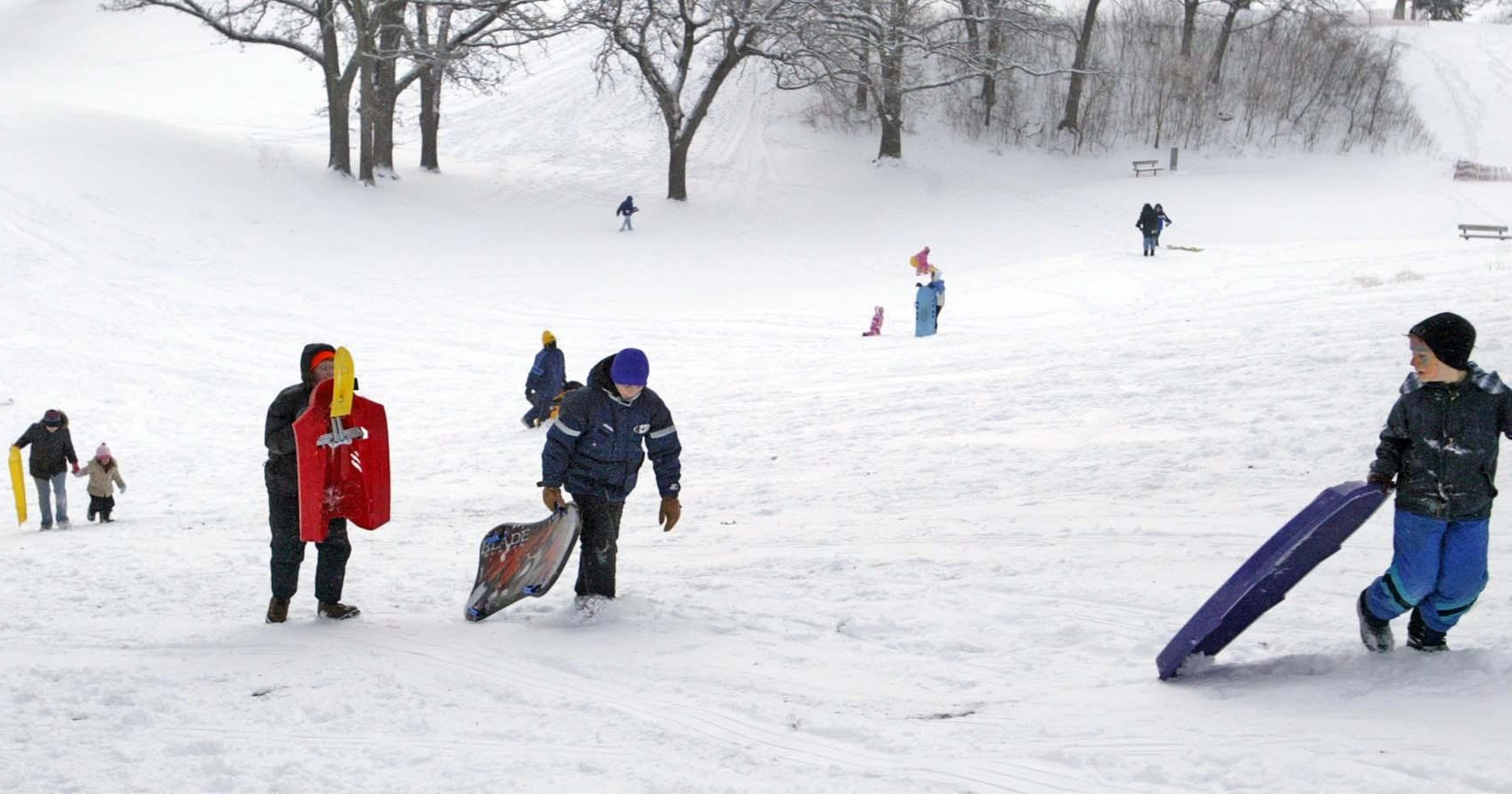 A guide to some of the best sledding hills in the Des Moines area