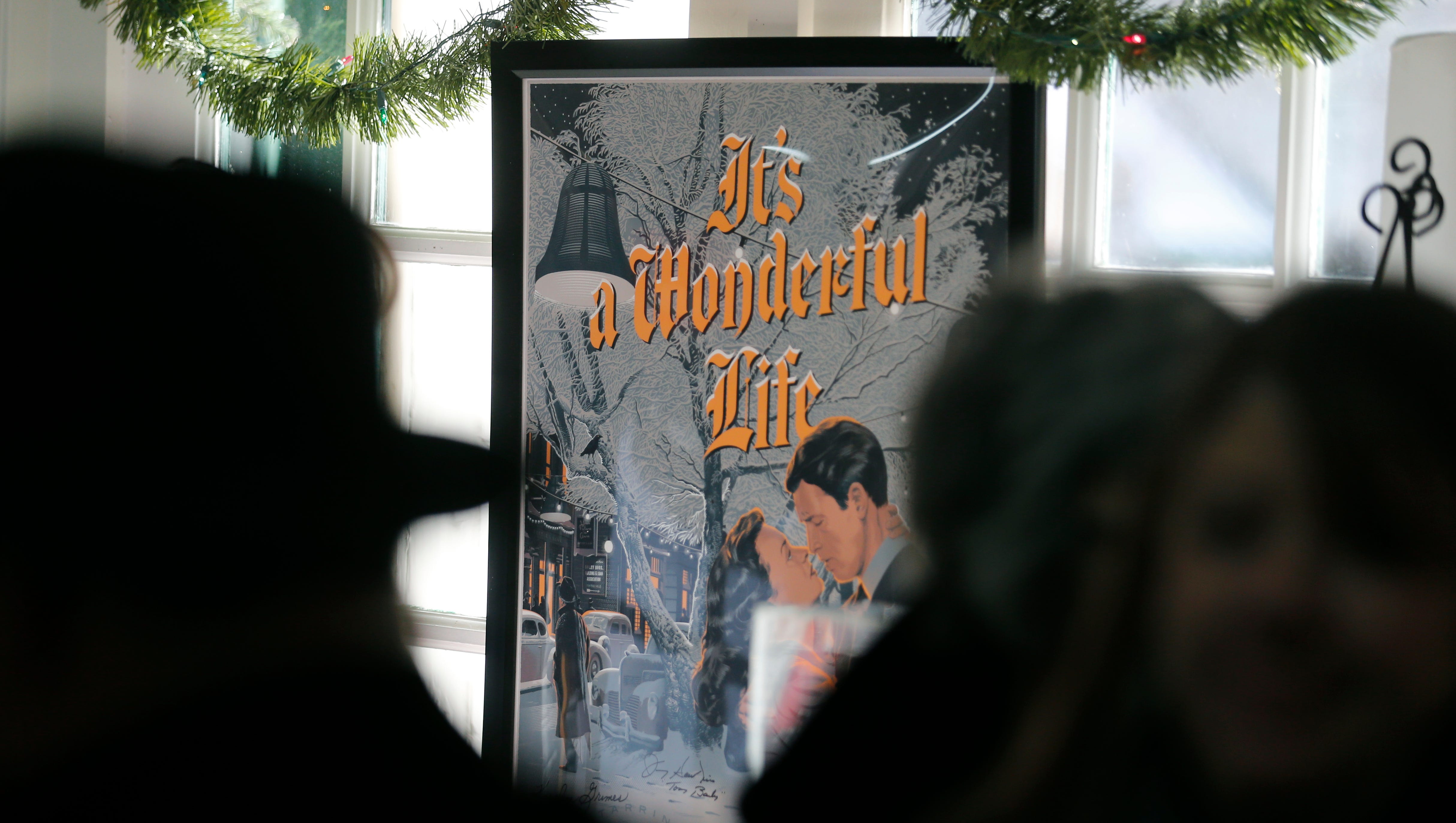 Fans Revel In Wonderful Life In Seneca Falls