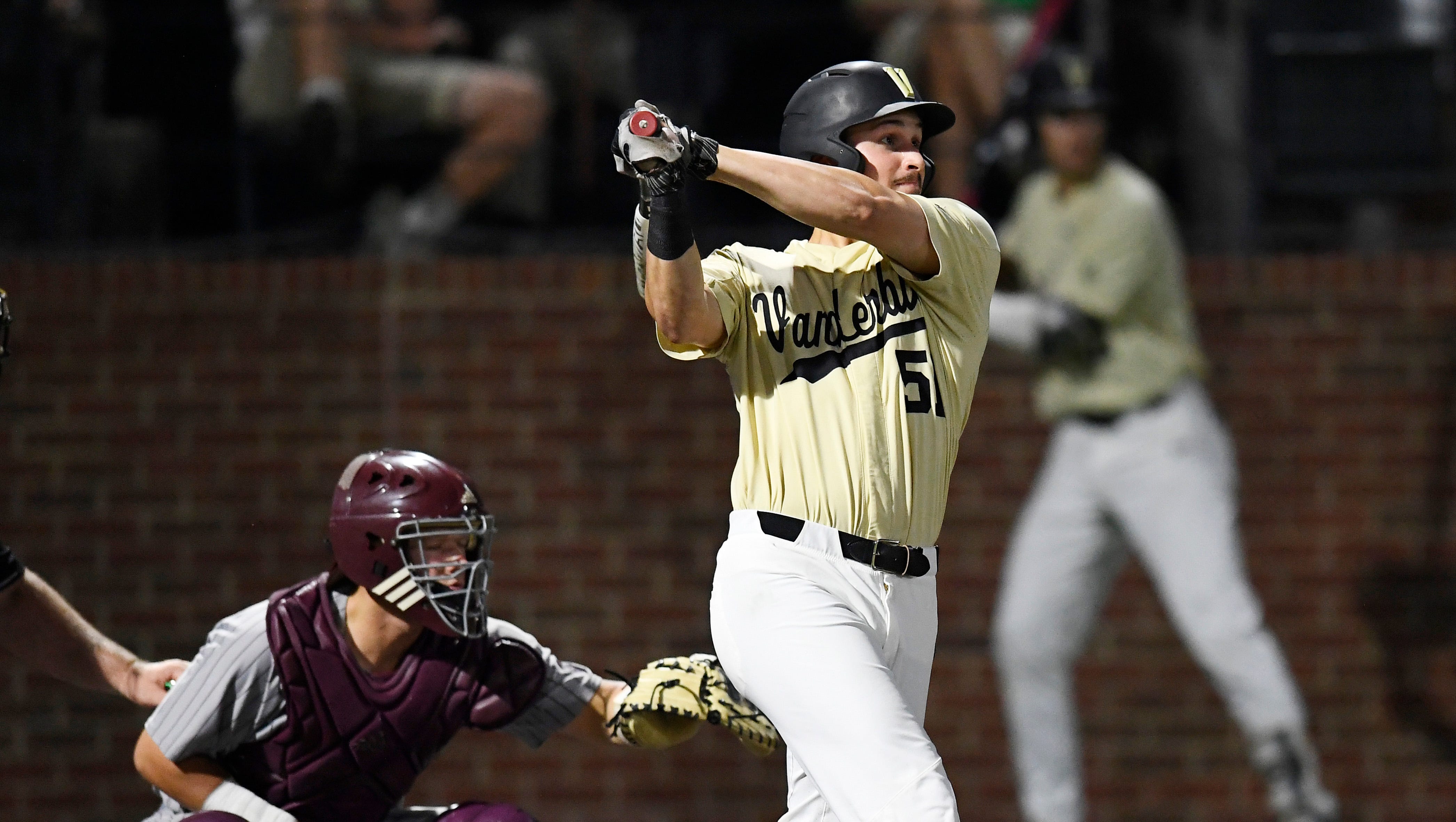 Detroit Tigers leaning toward position player in MLB draft