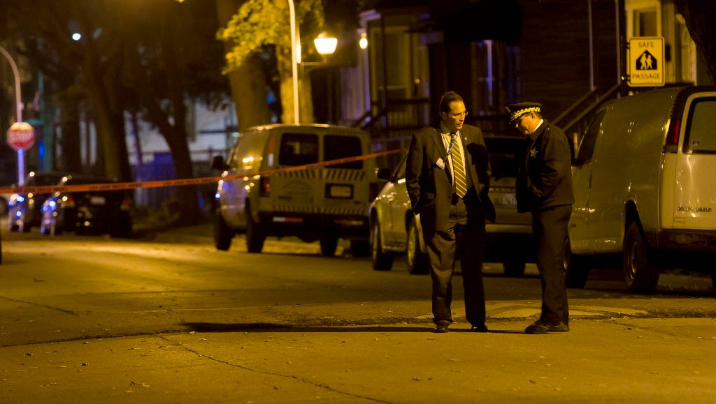 Chicago hits grim milestone of 700 murders for 2016 and the year's not over