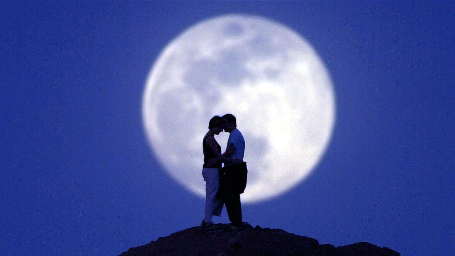 Rare Friday The 13th With Full Moon Stirs Superstitions