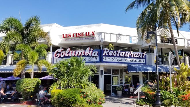 El restaurante Columbia abrió sus puertas en 1959 y está ubicado en 411 Armands Circle Street, Sarasota.