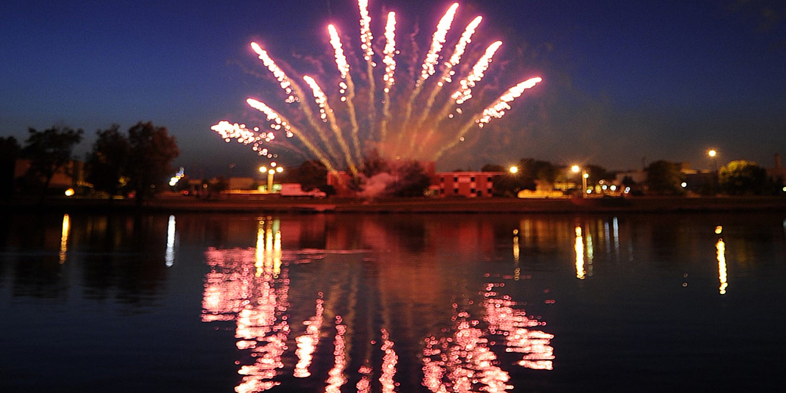 Where to watch fireworks in central Wisconsin for 4th of July