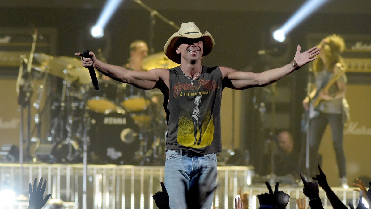 Kenny Chesney rocks Nashville on tour opener