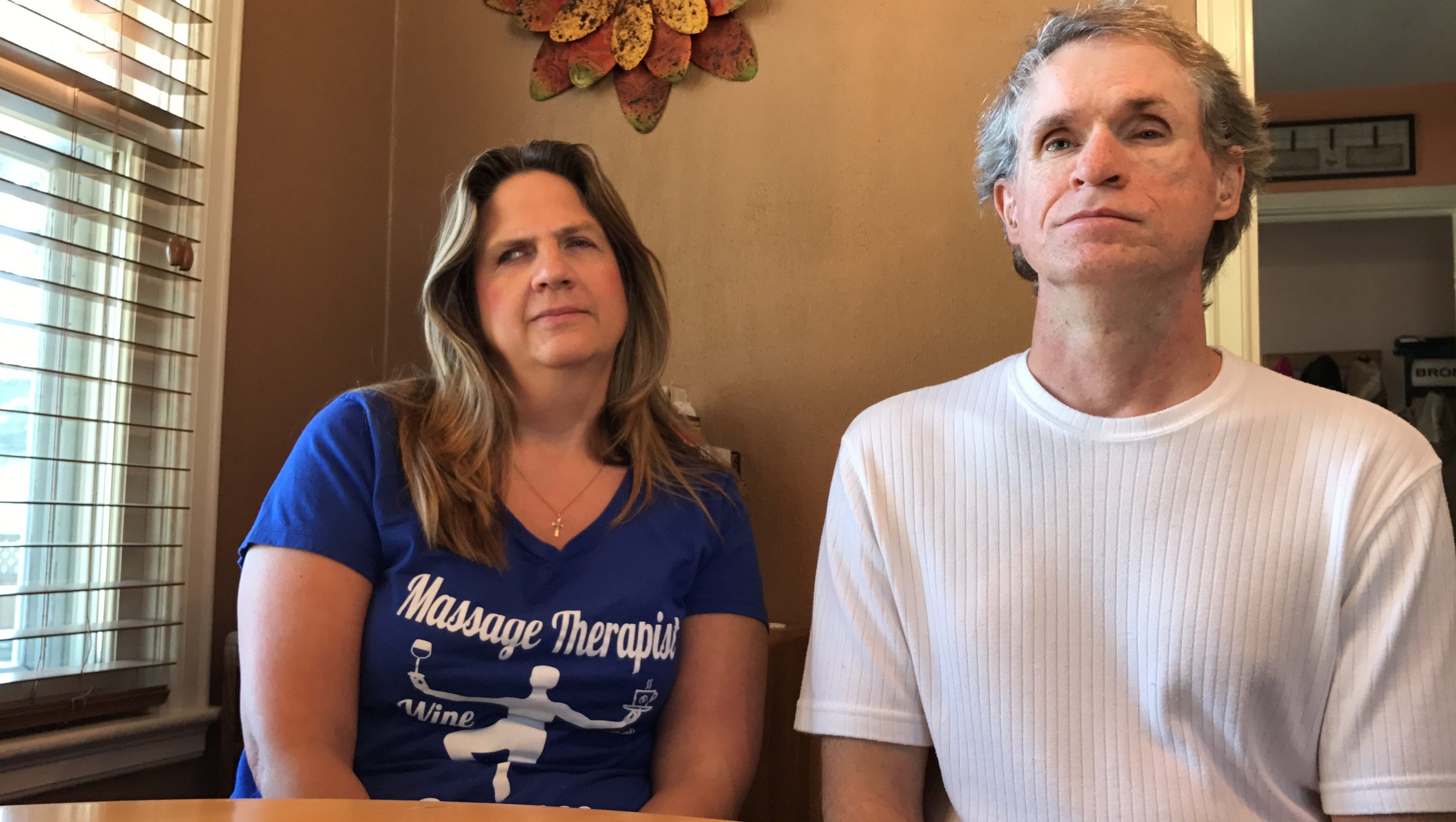 Watch the white cane: Couple urges drivers pay attention - Sioux Falls Argus Leader