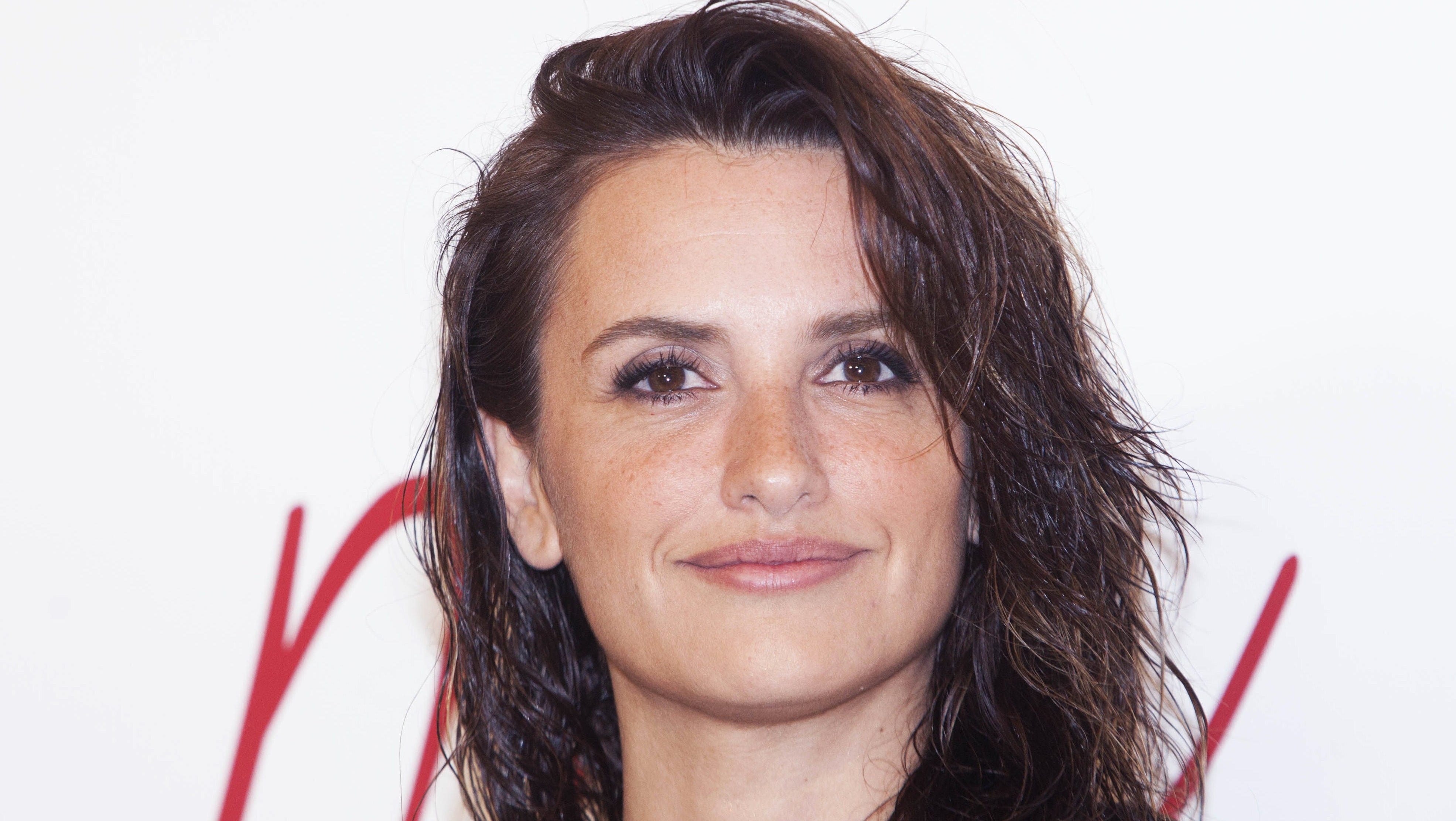 Penelope Cruz Clarifies Views In Anti Israel Letter