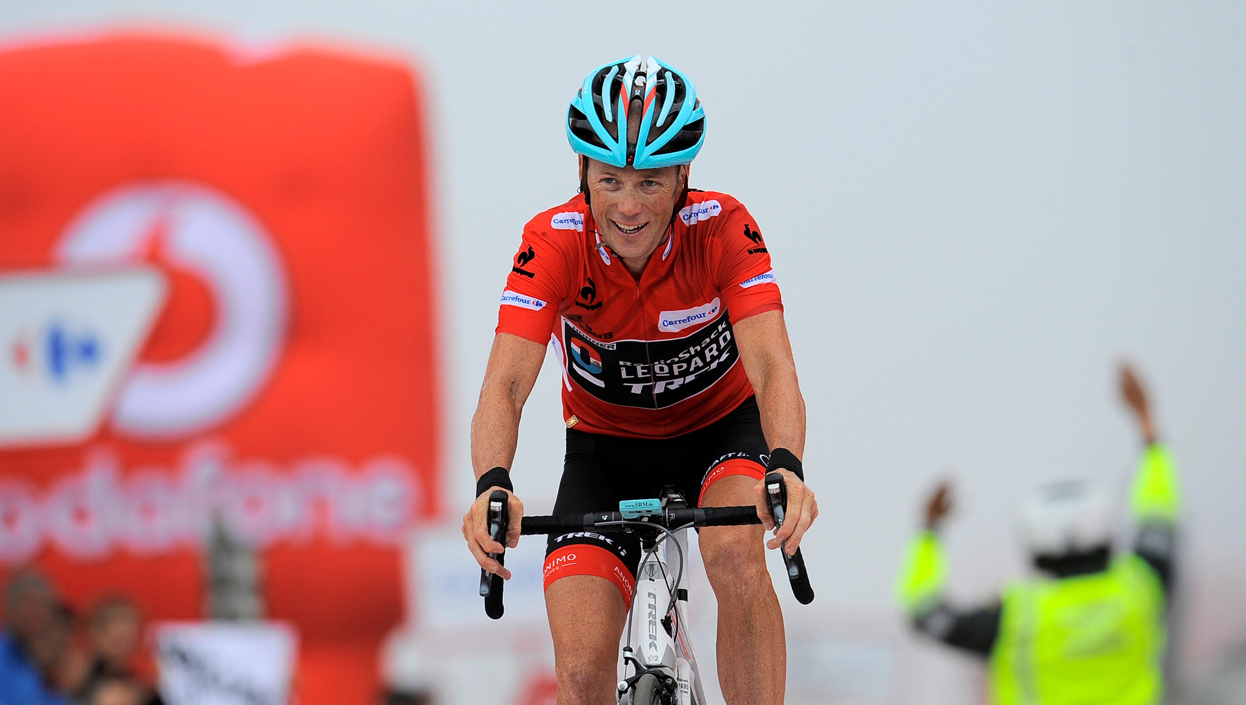 American Chris Horner closes in on Vuelta victory