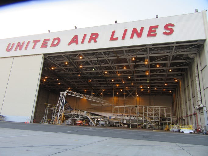 The fleet and hubs of United Airlines