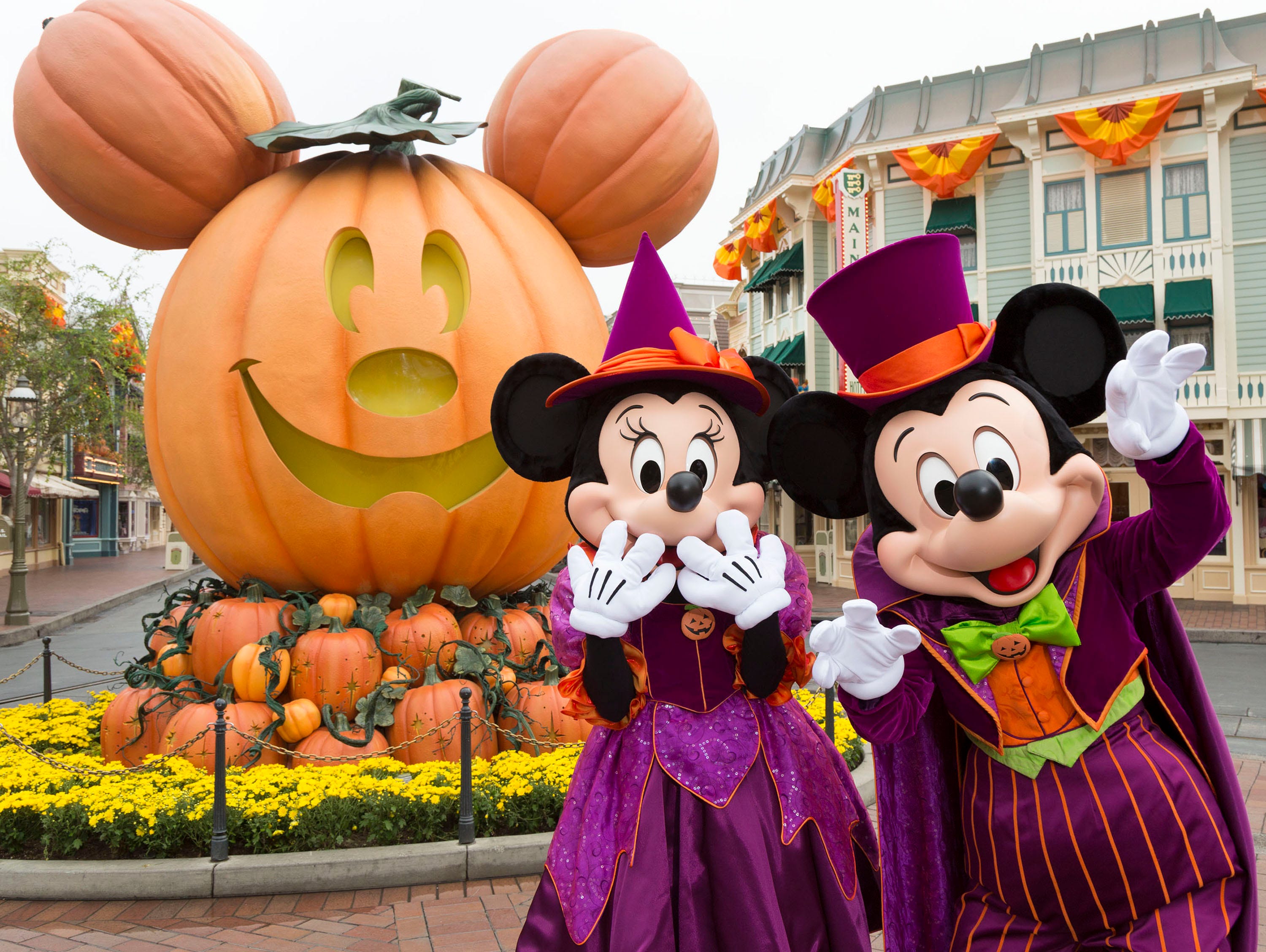 MICKEY MOUSE AND MINNIE MOUSE CELEBRATE HALLOWEEN TIME (ANAHEIM, Calif.)  During Halloween Time at the Disneyland Resort, guests will encounter beloved characters dressed in fun seasonal costumes, including Mickey Mouse and Minnie Mouse. The Hallow