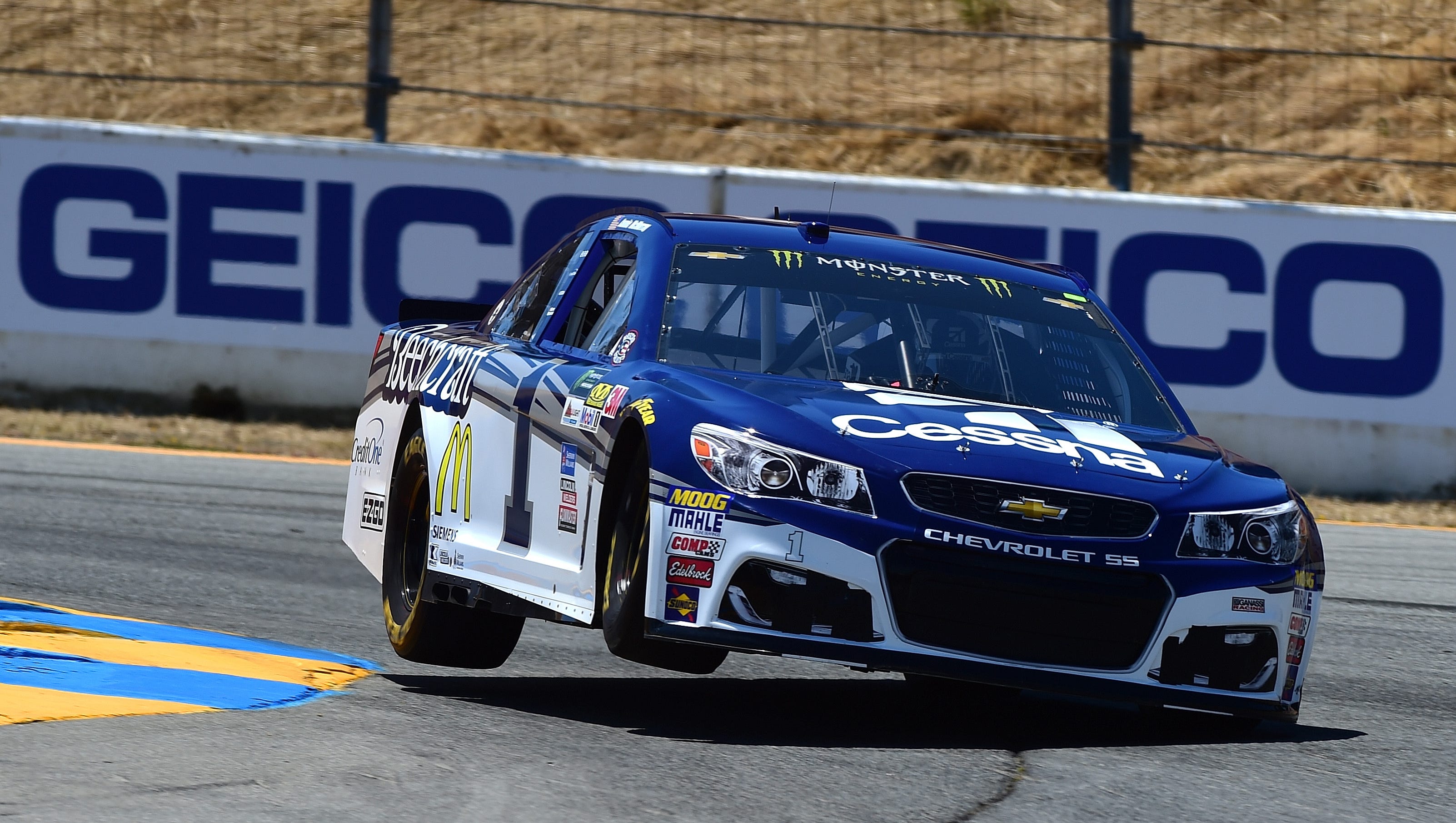Nascar Kyle Larson Jamie Mcmurray Take Top Two Spots In Sonoma Qualifying