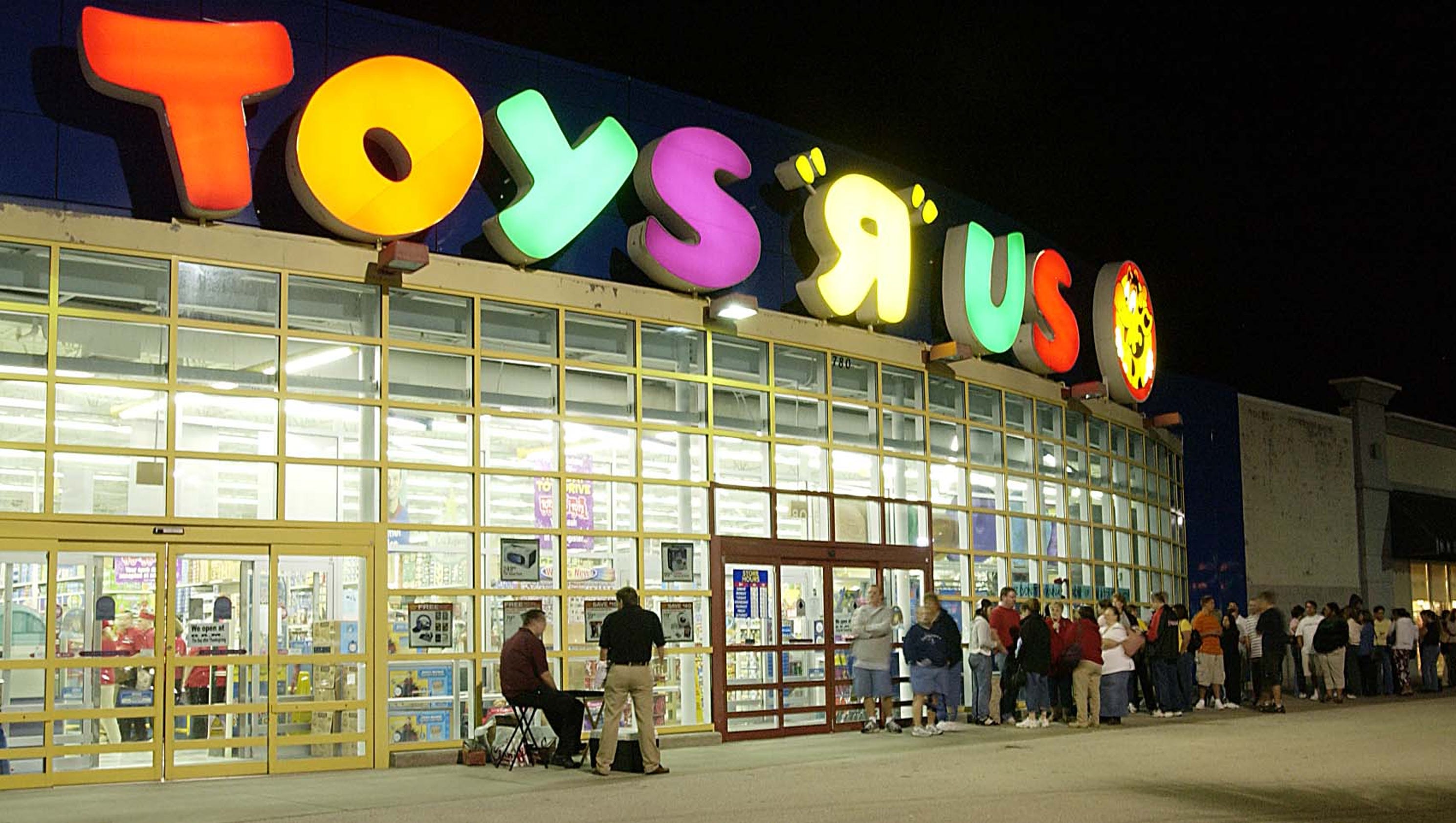 West Melbourne Toys R Us to liquidate inventory, permanently close
