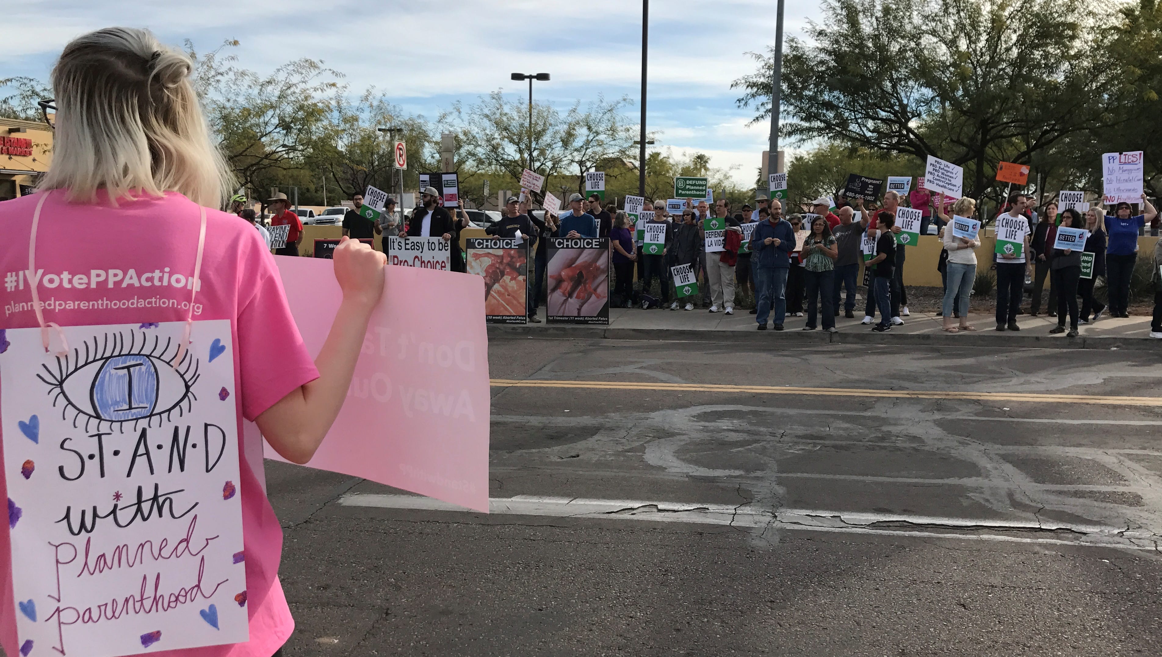Planned Parenthood Critics Backers Rally Across U S