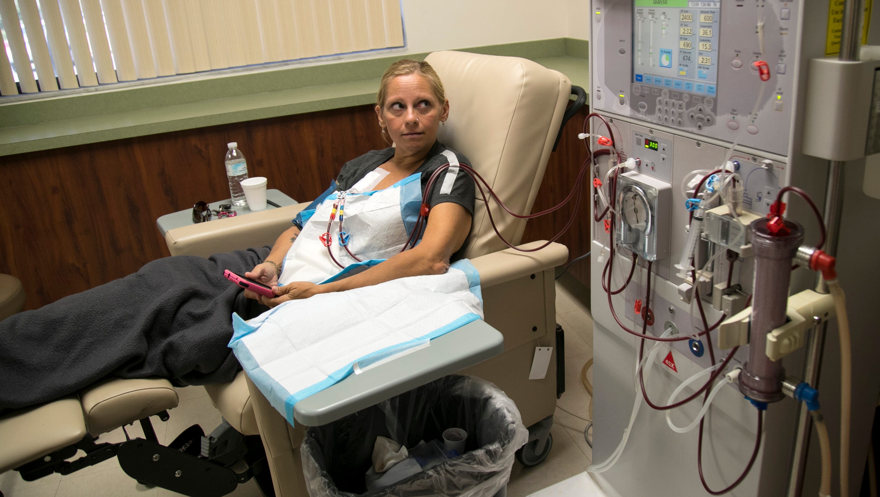 Waiting for kidney transplant, Cape Coral woman's hopes fade