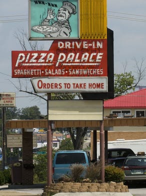 Where To Get Pizza By The Slice In Knoxville