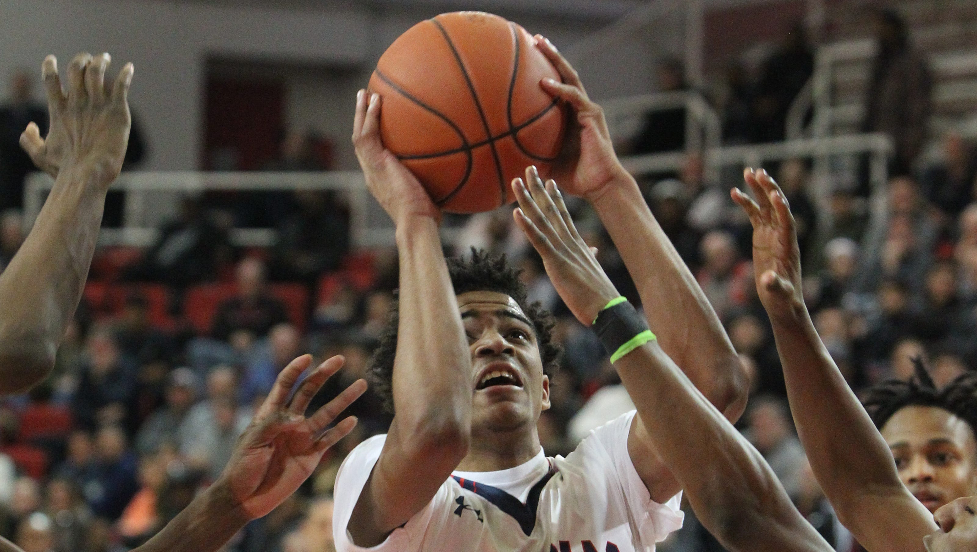 Basketball Slam Dunk tournament moves up in calendar
