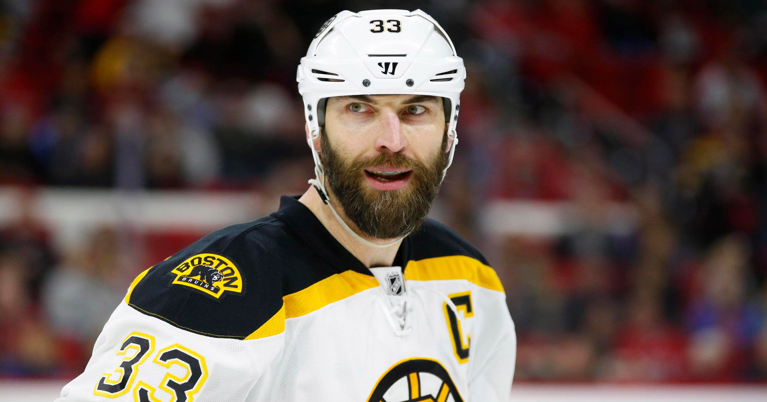 Bruins captain Zdeno Chara returns to lineup