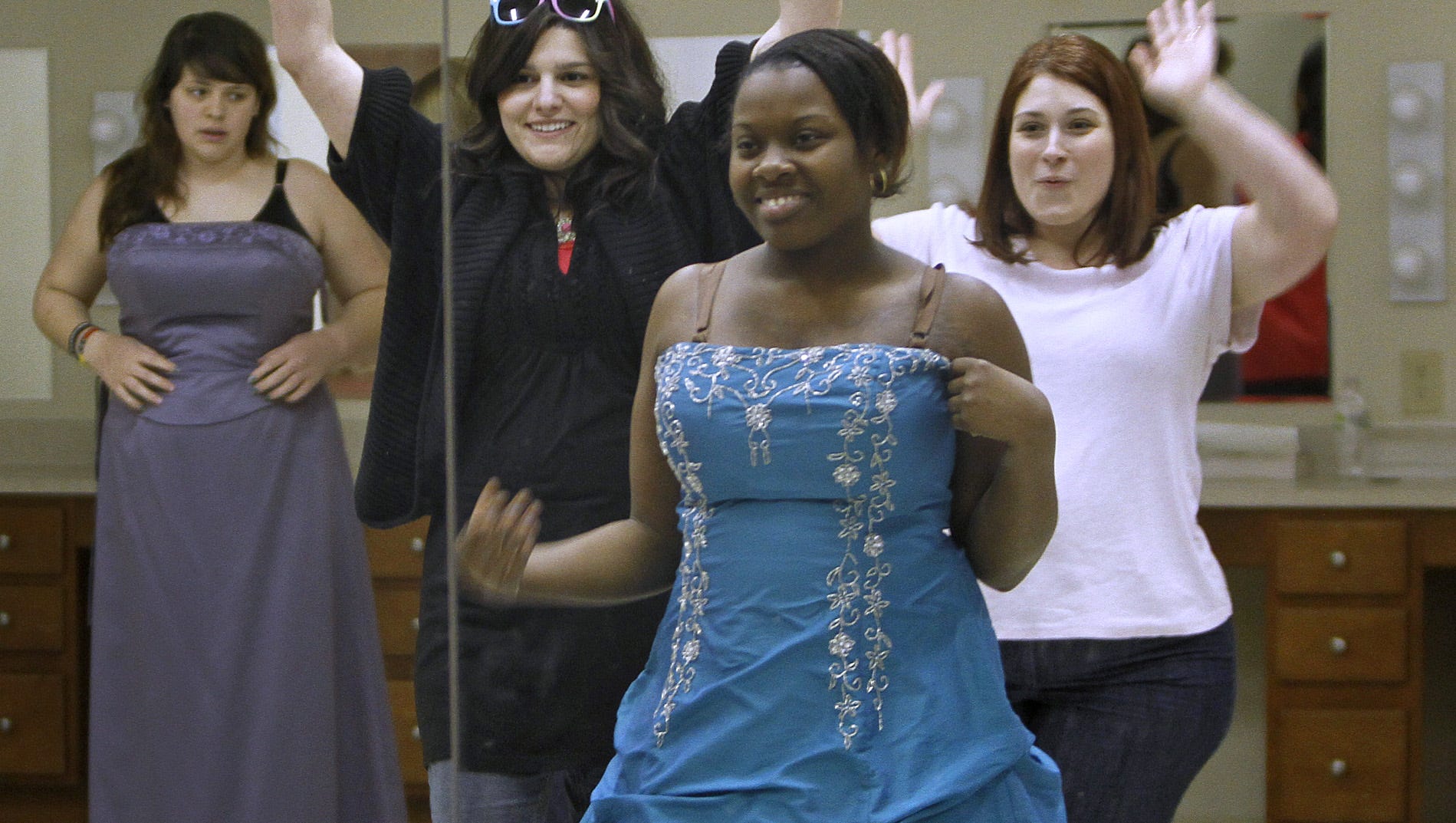 Free or lowcost formal wear for prom, no questions asked