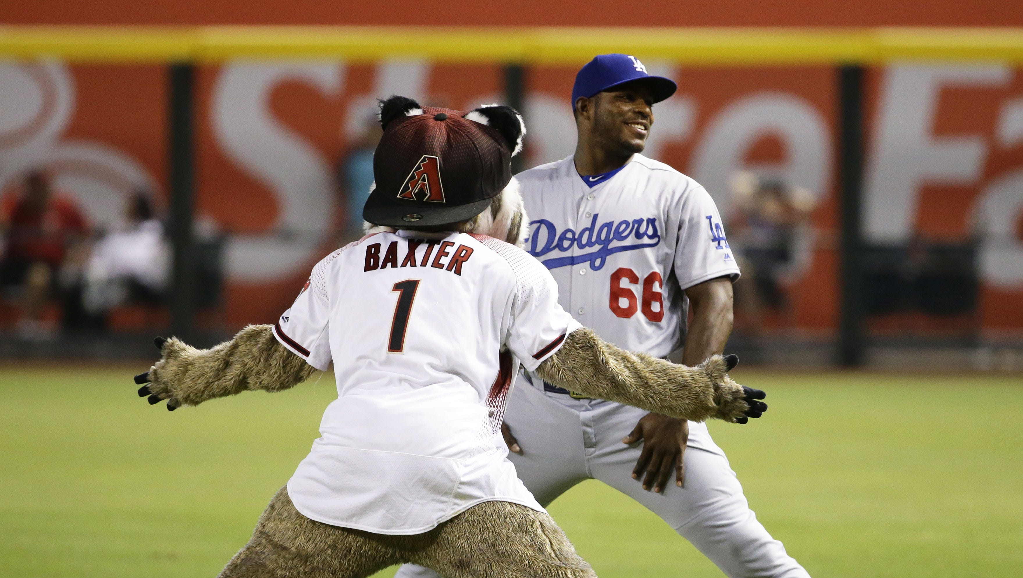 diamondbacks mascot baxter
