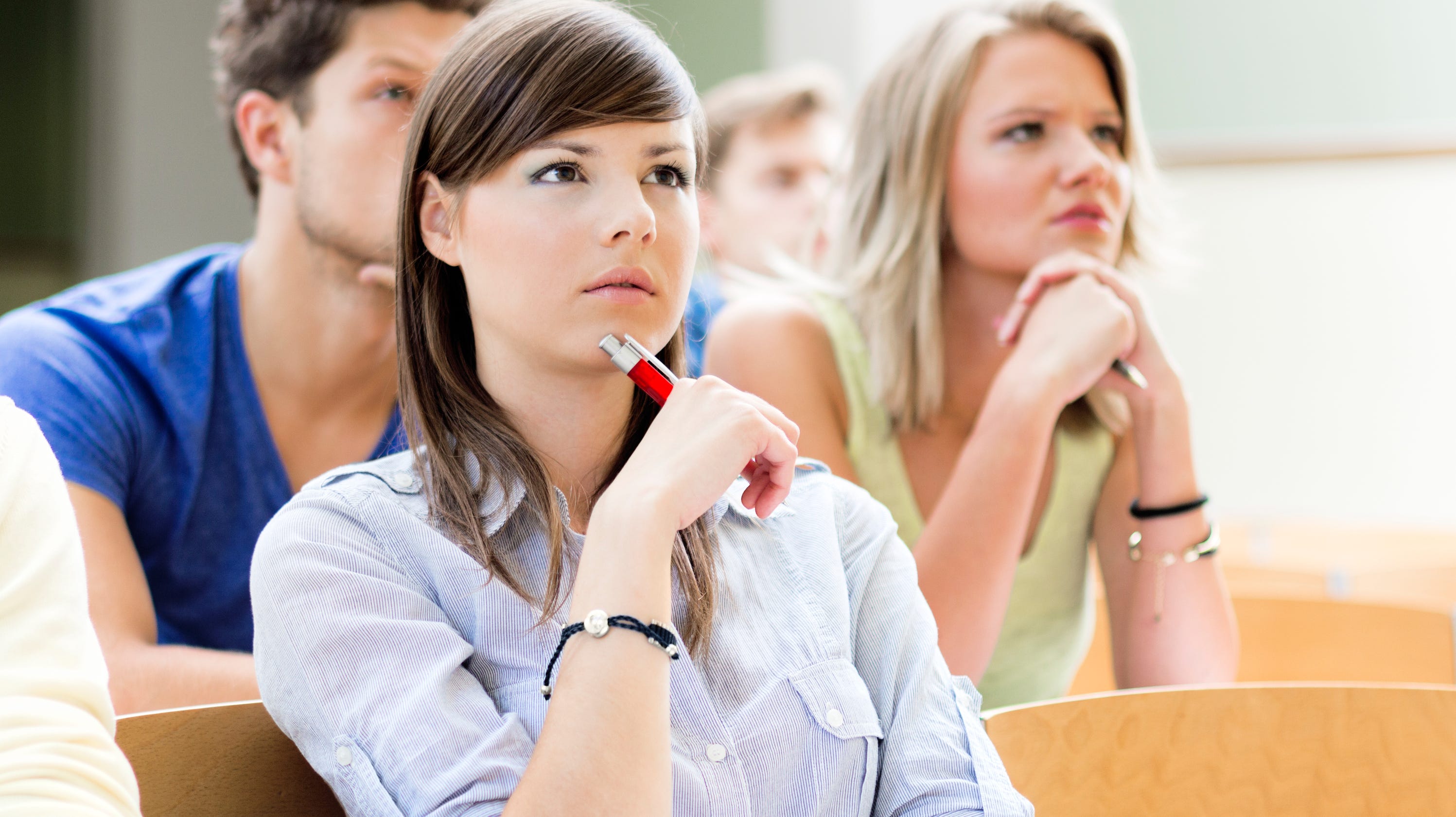 5 Tips For College Students Interested In Investing