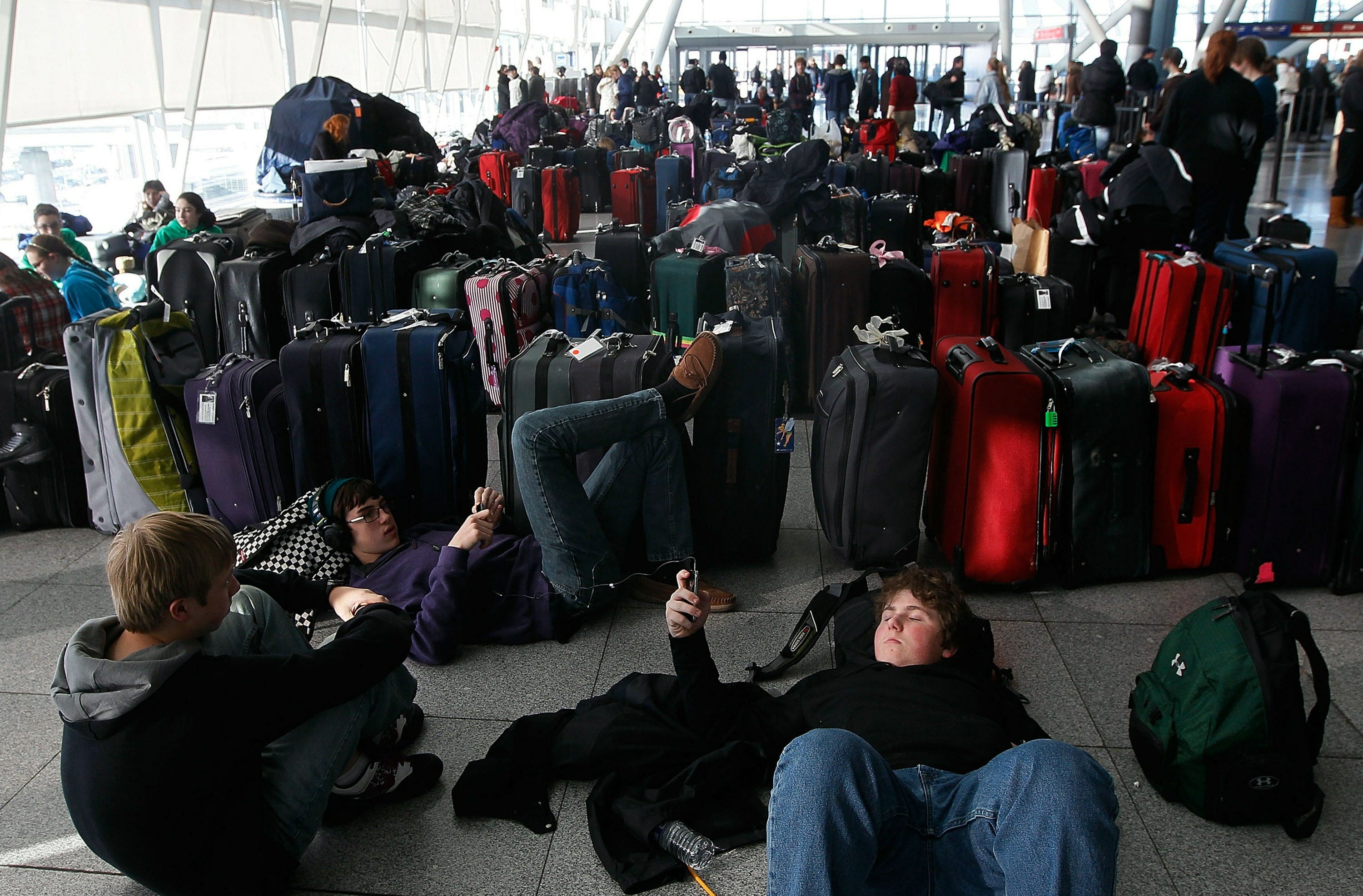 luggage too big for airline Cinosural International School