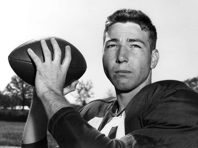 Bart Starr (10) during football practice at the University of Alabama.